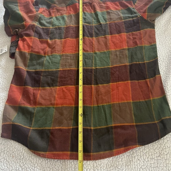 Sun + Stone Mens M  Button Up Flannel Shirt Green Plaid Tartan Oeko Tex Fall NWT - Picture 7 of 10